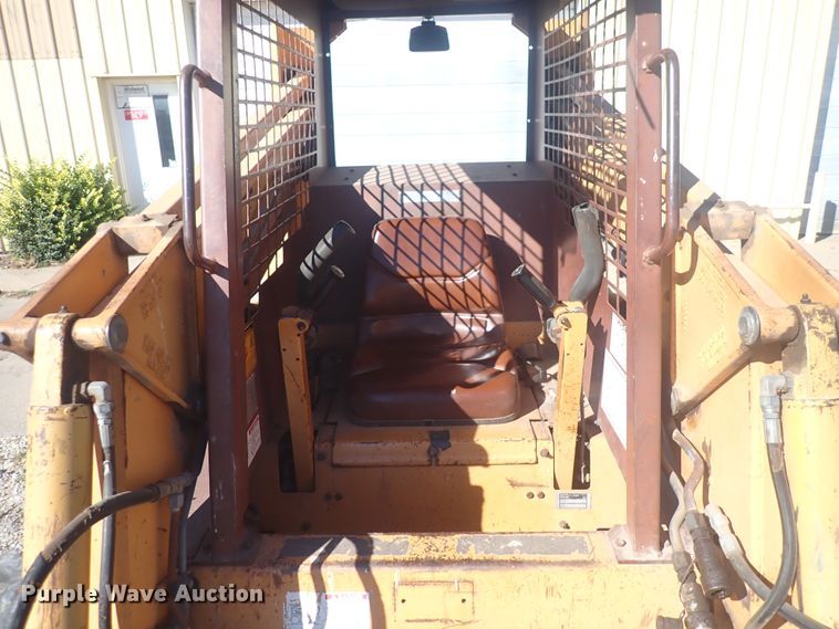 image for item DQ3026 1990 Case 1845C  skid steer loader