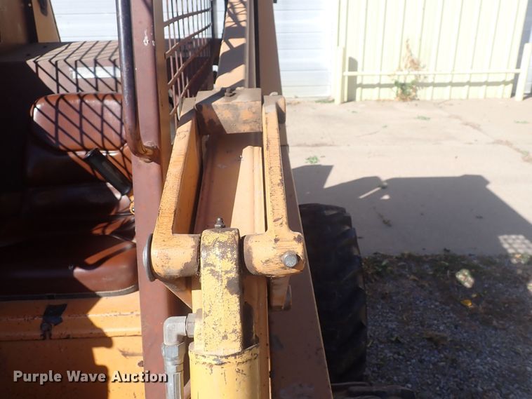 image for item DQ3026 1990 Case 1845C  skid steer loader