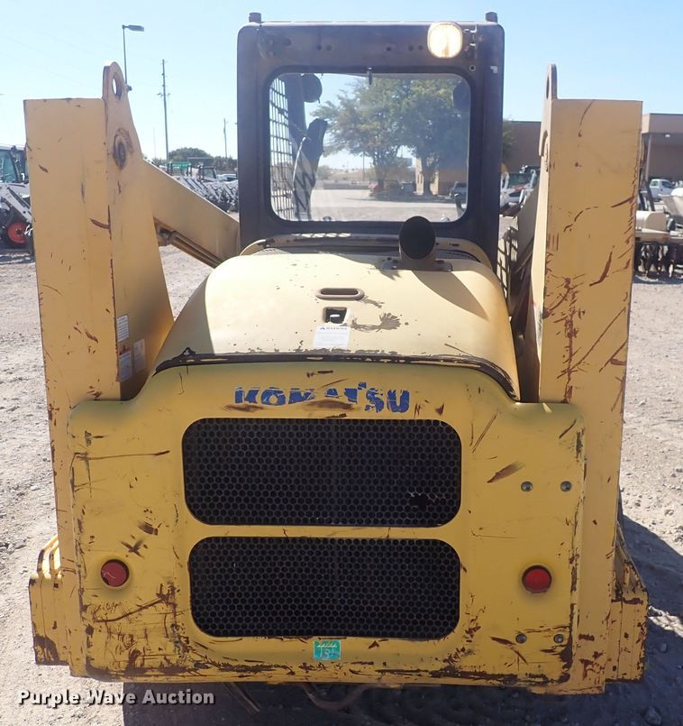image for item DQ3047 2005 Komatsu 1020T  skid steer loader