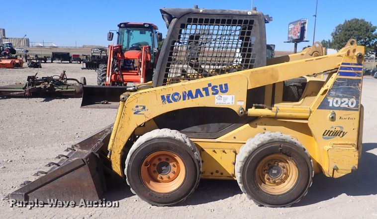 image for item DQ3047 2005 Komatsu 1020T  skid steer loader