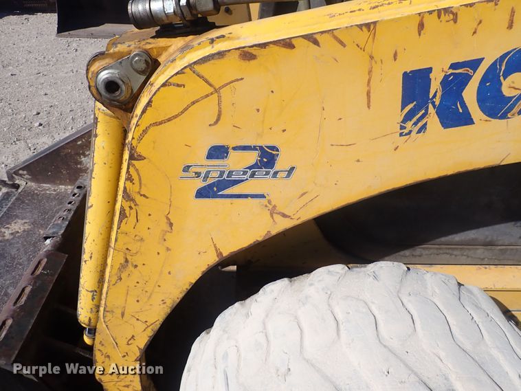image for item DQ3047 2005 Komatsu 1020T  skid steer loader