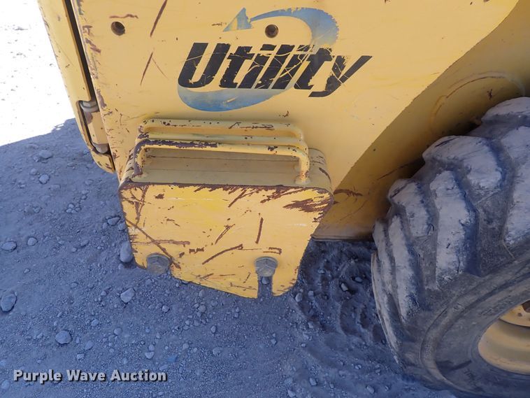 image for item DQ3047 2005 Komatsu 1020T  skid steer loader