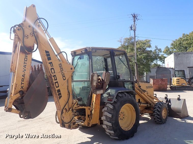 image for item DQ3070 Ford 555D  backhoe