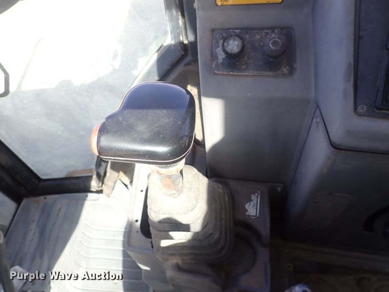 image for item DQ3070 Ford 555D  backhoe