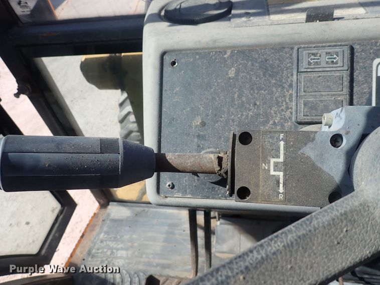 image for item DQ3070 Ford 555D  backhoe