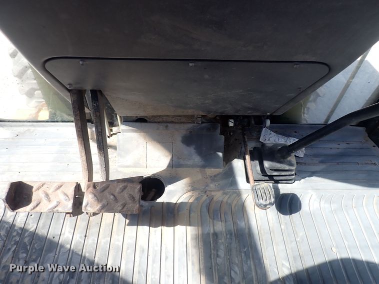 image for item DQ3070 Ford 555D  backhoe