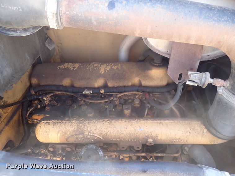 image for item DQ3070 Ford 555D  backhoe