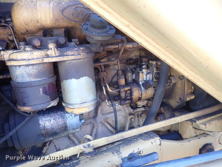 image for item DQ3070 Ford 555D  backhoe