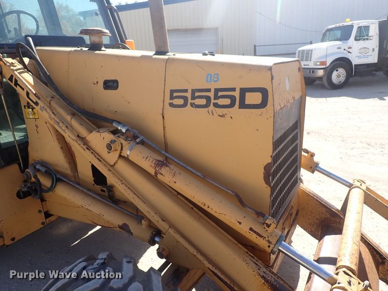 image for item DQ3070 Ford 555D  backhoe