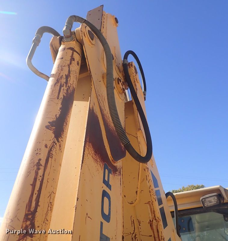 image for item DQ3070 Ford 555D  backhoe