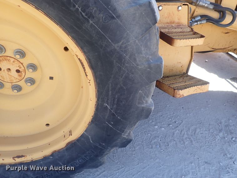 image for item DQ3070 Ford 555D  backhoe