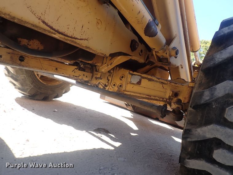 image for item DQ3070 Ford 555D  backhoe