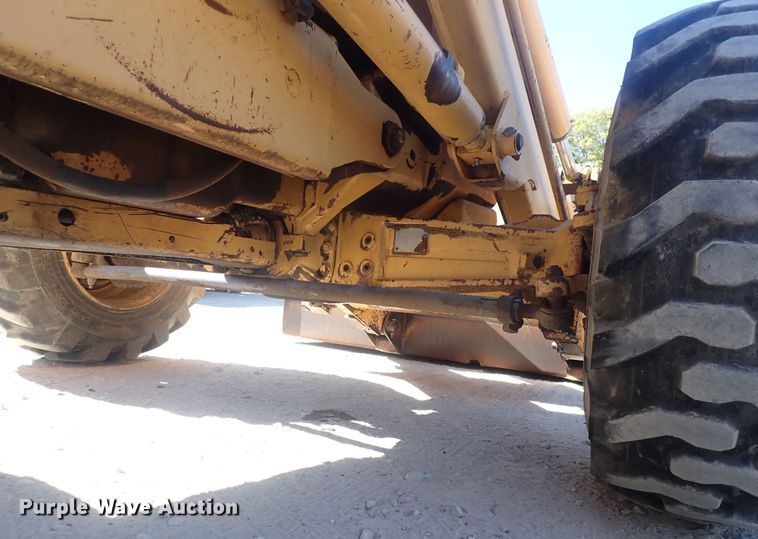 image for item DQ3070 Ford 555D  backhoe