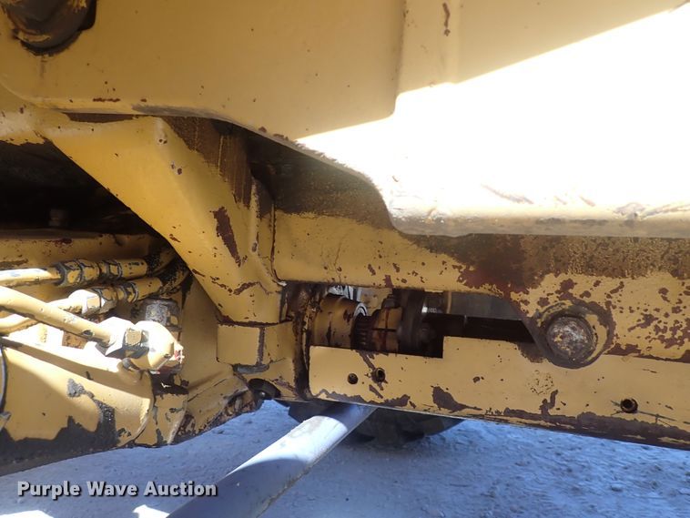 image for item DQ3070 Ford 555D  backhoe