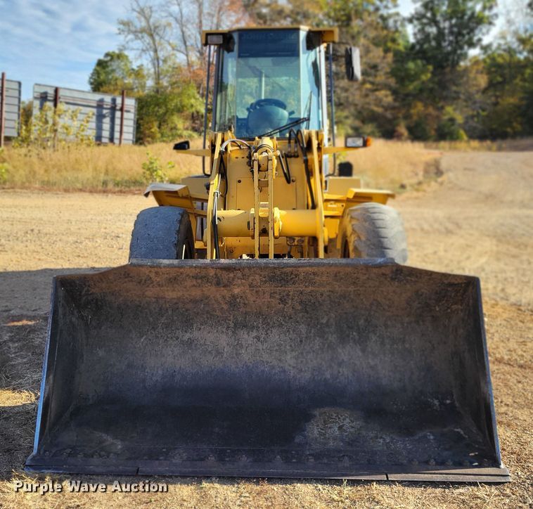 image for item DR0156 2003 John Deere 344H  wheel loader