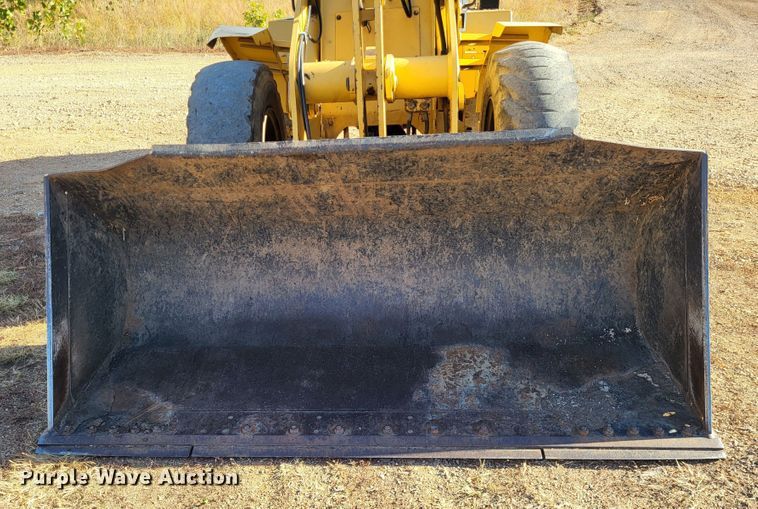 image for item DR0156 2003 John Deere 344H  wheel loader