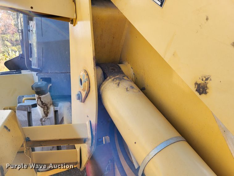 image for item DR0156 2003 John Deere 344H  wheel loader