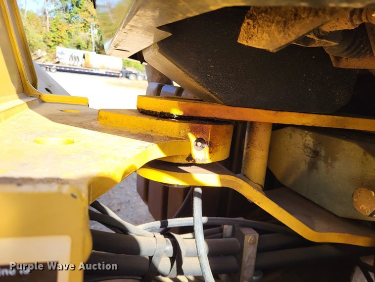 image for item DR0156 2003 John Deere 344H  wheel loader