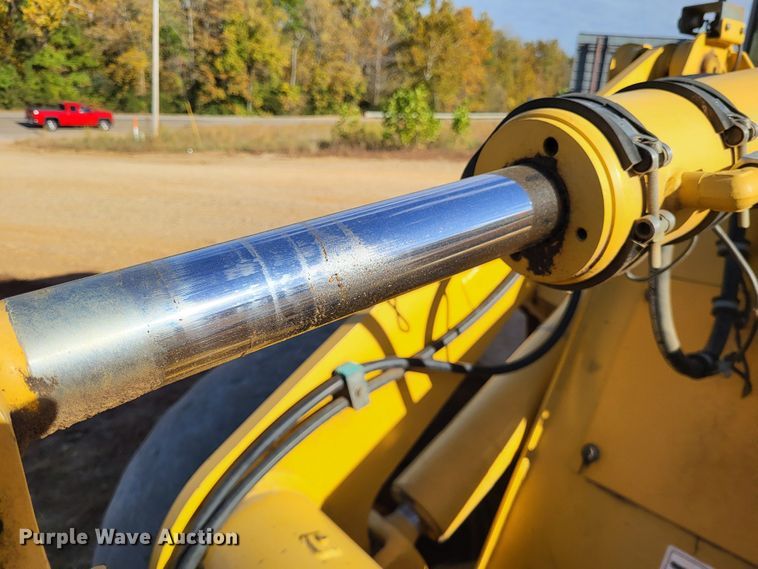 image for item DR0156 2003 John Deere 344H  wheel loader