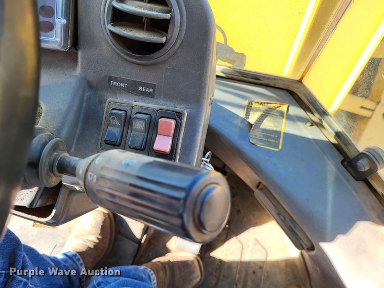 image for item DR0156 2003 John Deere 344H  wheel loader