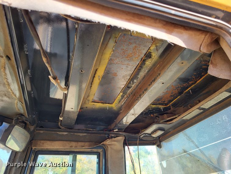 image for item DR0156 2003 John Deere 344H  wheel loader