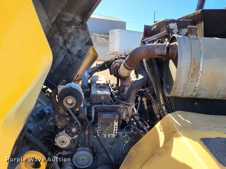 image for item DR0156 2003 John Deere 344H  wheel loader