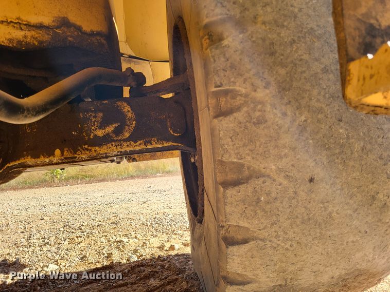 image for item DR0156 2003 John Deere 344H  wheel loader