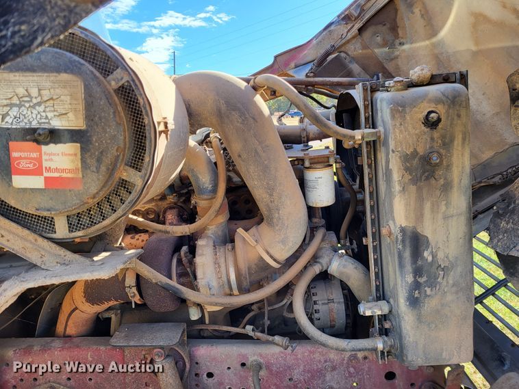 image for item DR0158 1977 Ford 9000  dump truck