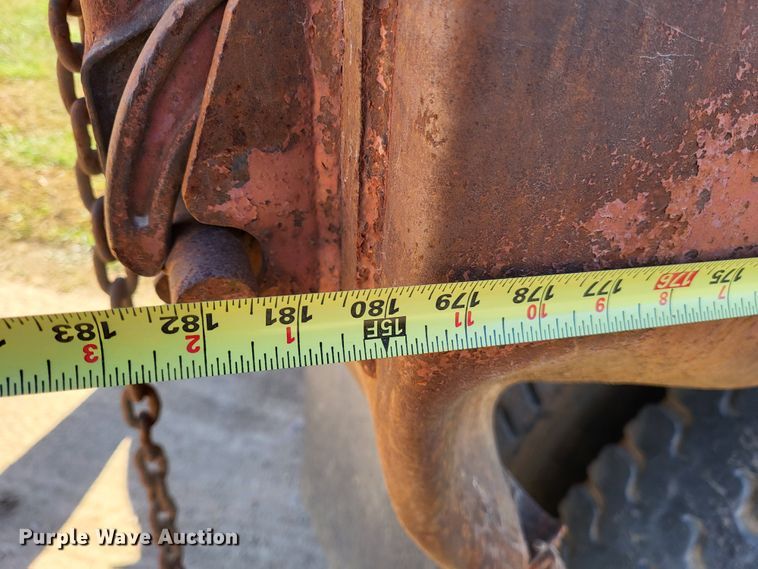 image for item DR0158 1977 Ford 9000  dump truck