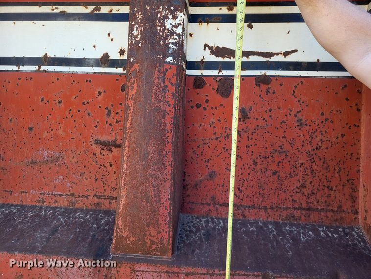 image for item DR0158 1977 Ford 9000  dump truck