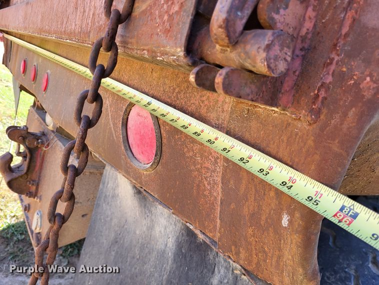 image for item DR0158 1977 Ford 9000  dump truck