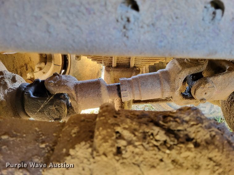 image for item DR0158 1977 Ford 9000  dump truck