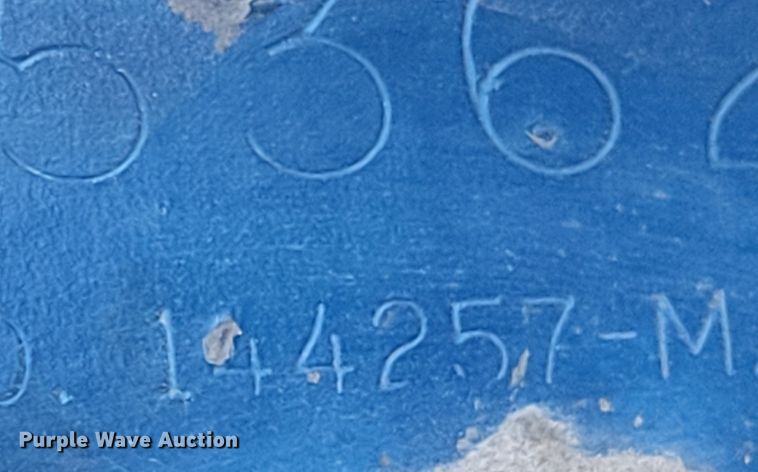 image for item DR0158 1977 Ford 9000  dump truck