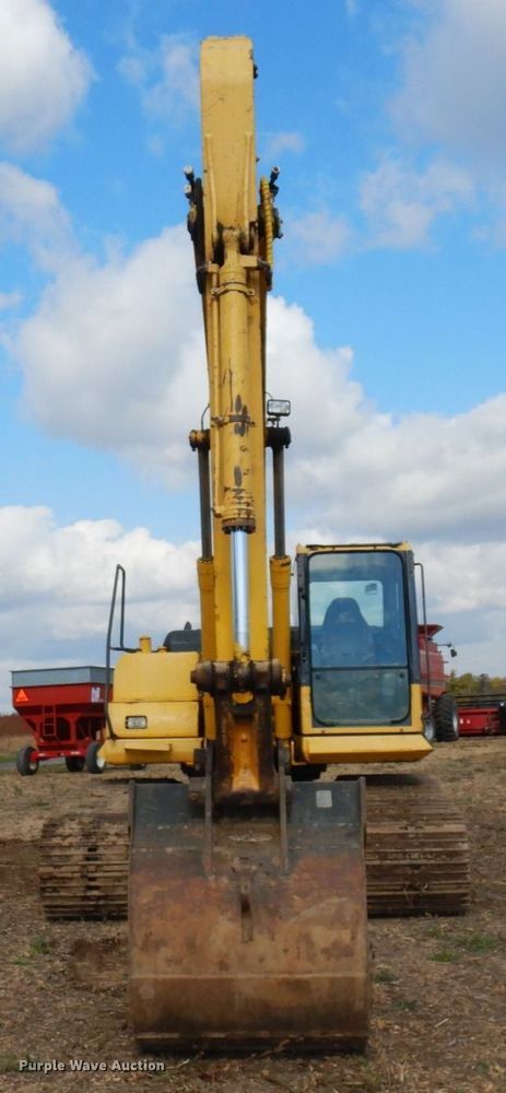 image for item DR0573 2006 Komatsu PC200LC-7  excavator