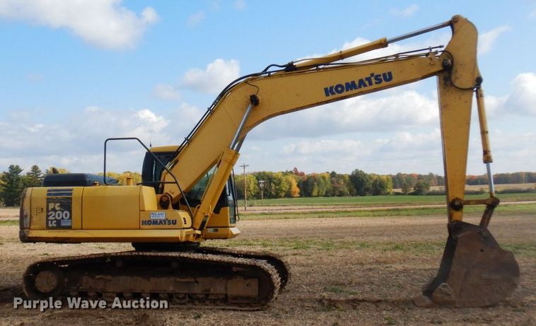 image for item DR0573 2006 Komatsu PC200LC-7  excavator