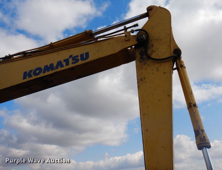 image for item DR0573 2006 Komatsu PC200LC-7  excavator