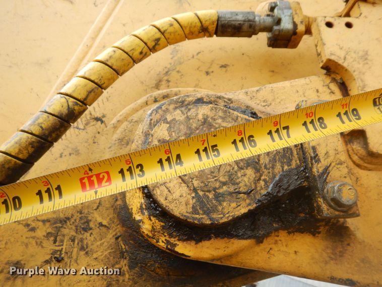 image for item DR0573 2006 Komatsu PC200LC-7  excavator