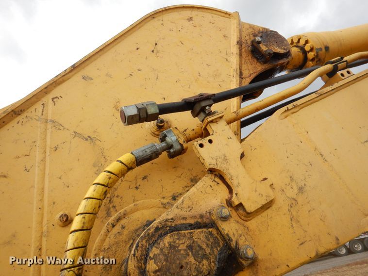 image for item DR0573 2006 Komatsu PC200LC-7  excavator