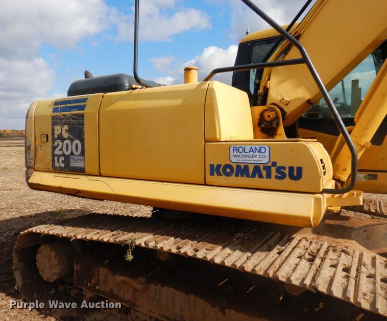 image for item DR0573 2006 Komatsu PC200LC-7  excavator