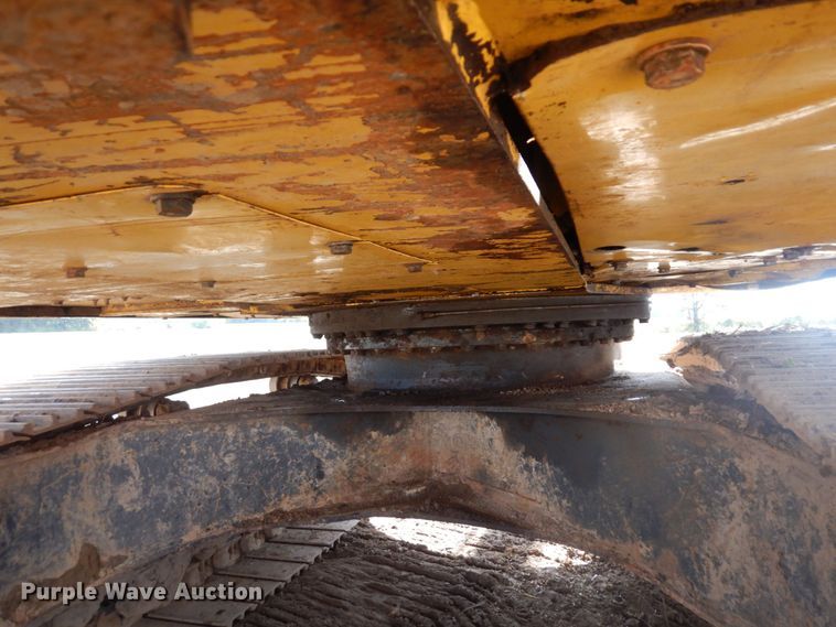 image for item DR0573 2006 Komatsu PC200LC-7  excavator