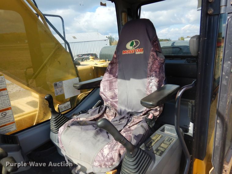 image for item DR0573 2006 Komatsu PC200LC-7  excavator