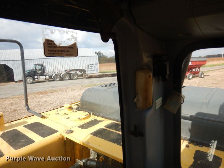 image for item DR0573 2006 Komatsu PC200LC-7  excavator