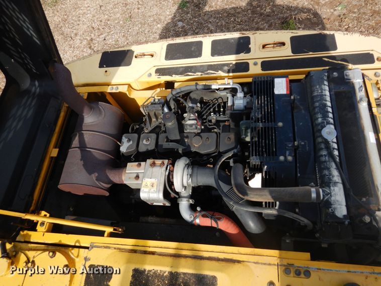 image for item DR0573 2006 Komatsu PC200LC-7  excavator