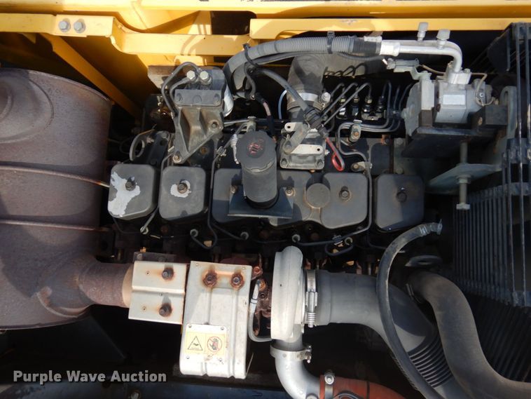 image for item DR0573 2006 Komatsu PC200LC-7  excavator