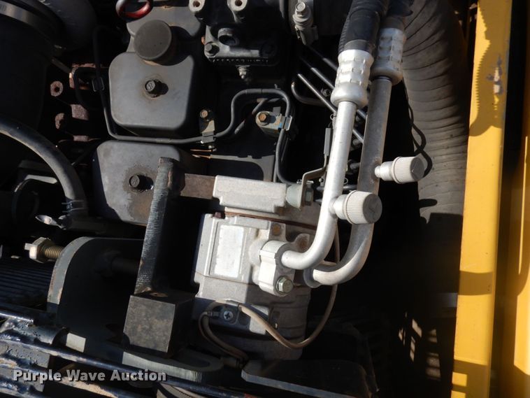 image for item DR0573 2006 Komatsu PC200LC-7  excavator