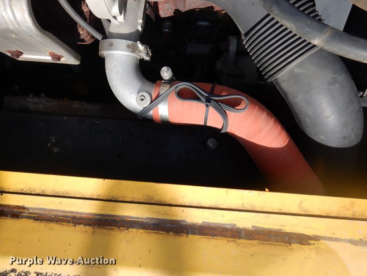 image for item DR0573 2006 Komatsu PC200LC-7  excavator