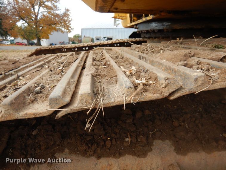 image for item DR0573 2006 Komatsu PC200LC-7  excavator