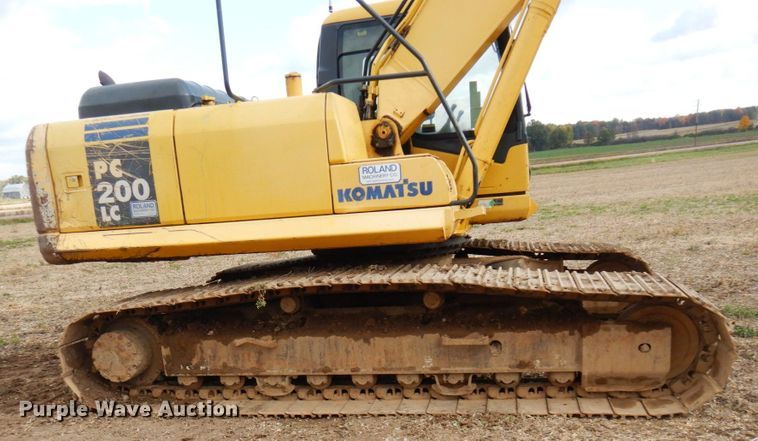 image for item DR0573 2006 Komatsu PC200LC-7  excavator
