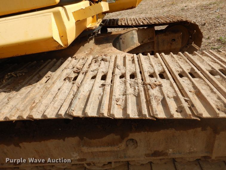 image for item DR0573 2006 Komatsu PC200LC-7  excavator