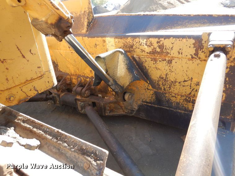 image for item DR0574 1967 Caterpillar D8H  dozer